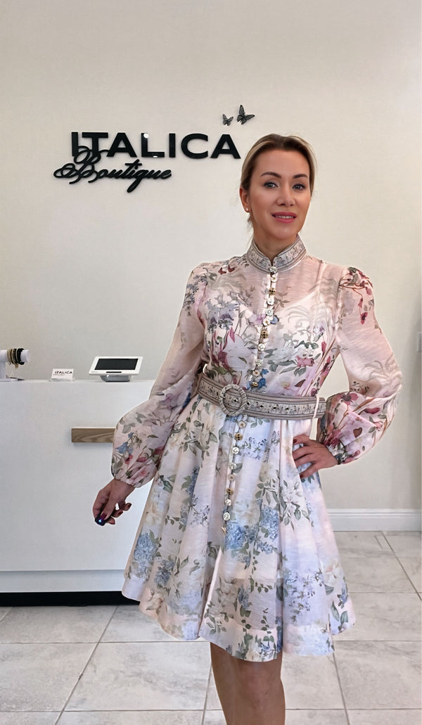 Linen dress with decorative buttons